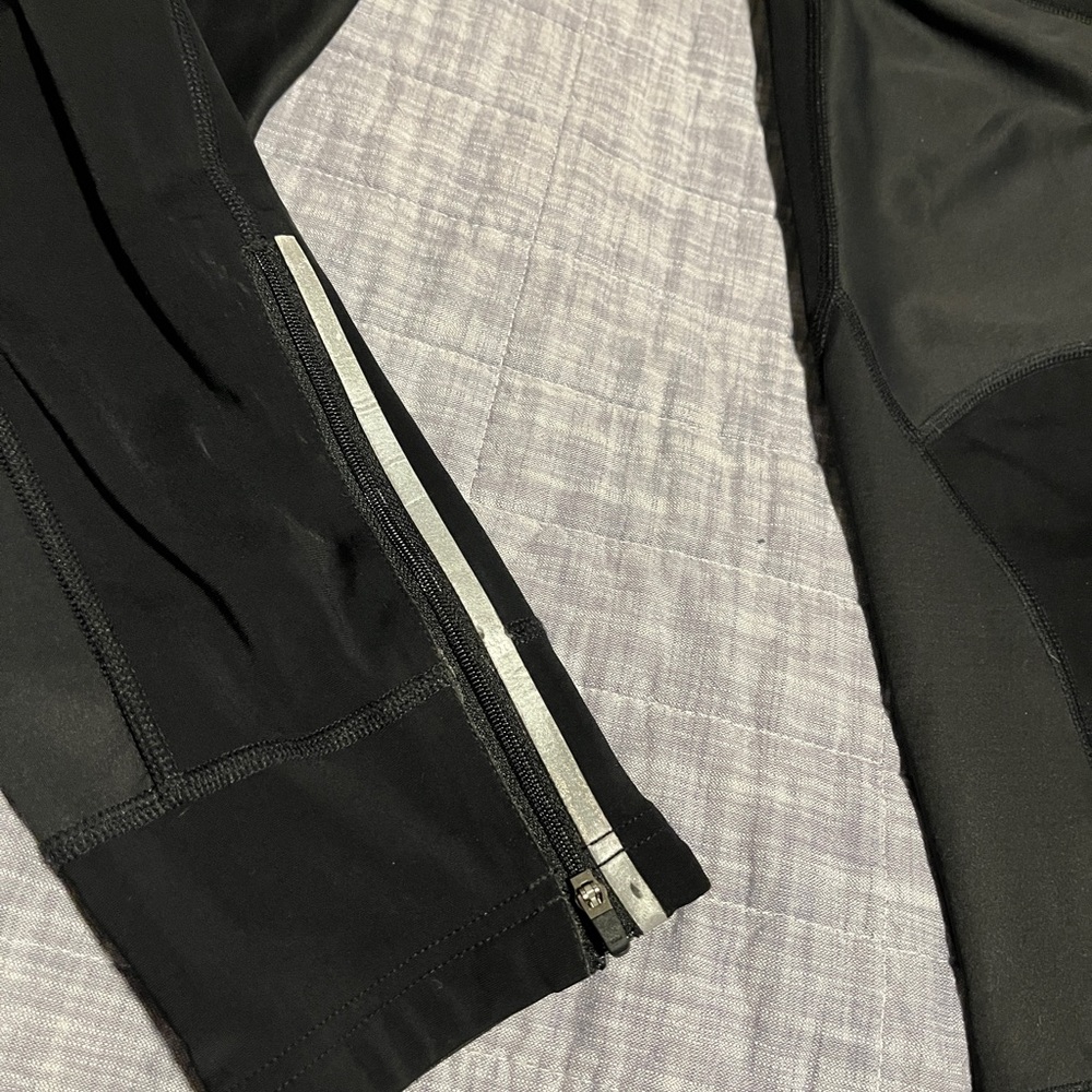 The North Face Black Windstopper pants - Picture 5 of 9